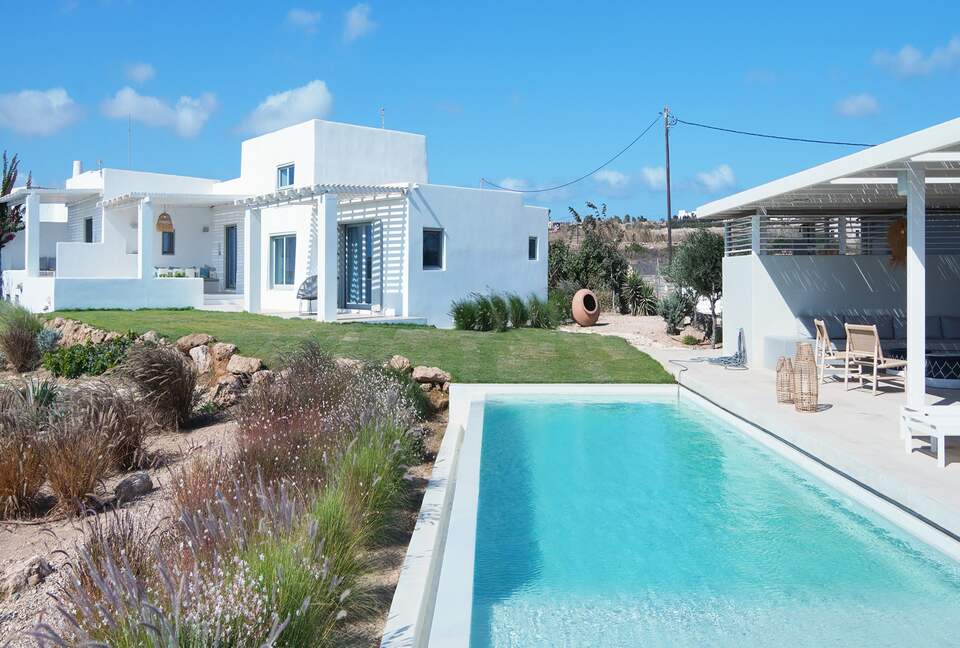 Contemporary Cycladic Elegance by the Sea - Paros, Greece