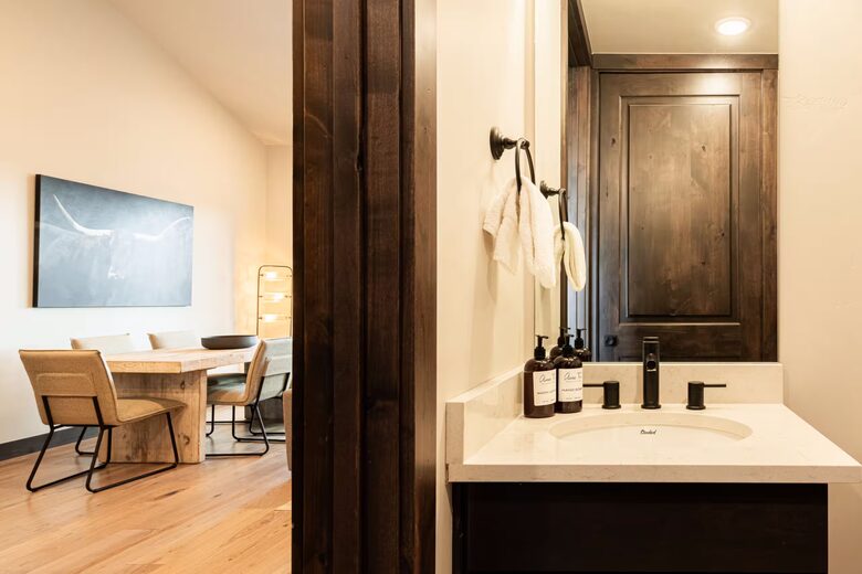 Canyons Village Condo Near Cabriolet -
Park City, Utah