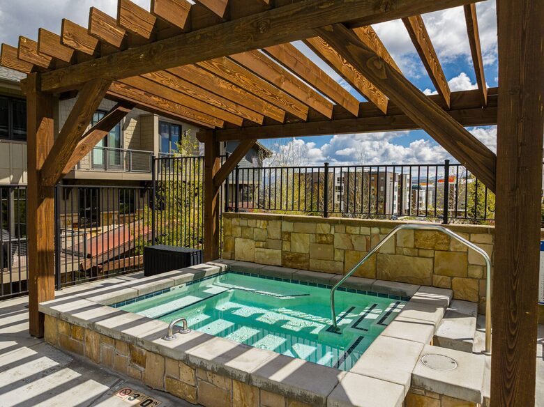 Canyons Village Condo Near Cabriolet -
Park City, Utah