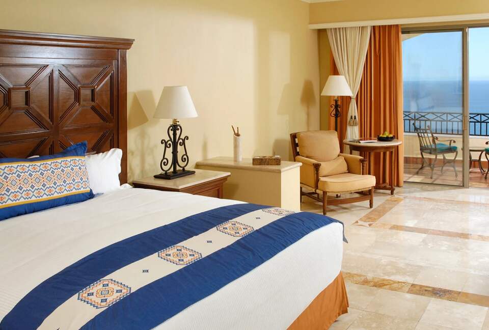 Pueblo Bonito Sunset Beach - Junior Suite - Cabo San Lucas, Mexico