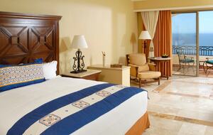 Pueblo Bonito Sunset Beach - Junior Suite - Cabo San Lucas, Mexico