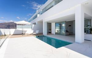 Elegant Two Bedroom Retreat with Sea Views in Los Gigantes - Santiago del Teide, Tenerife, Spain