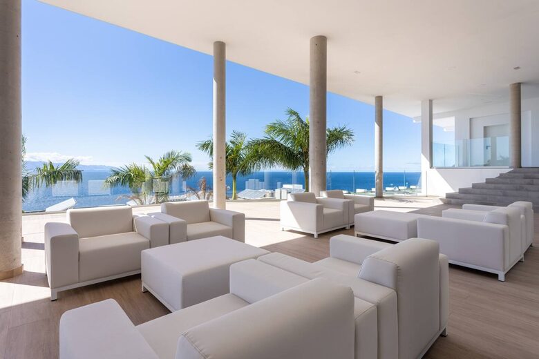 Elegant Two Bedroom Retreat with Sea Views in Los Gigantes - Santiago del Teide, Tenerife, Spain