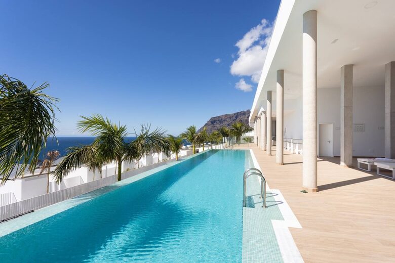 Elegant Two Bedroom Retreat with Sea Views in Los Gigantes - Santiago del Teide, Tenerife, Spain