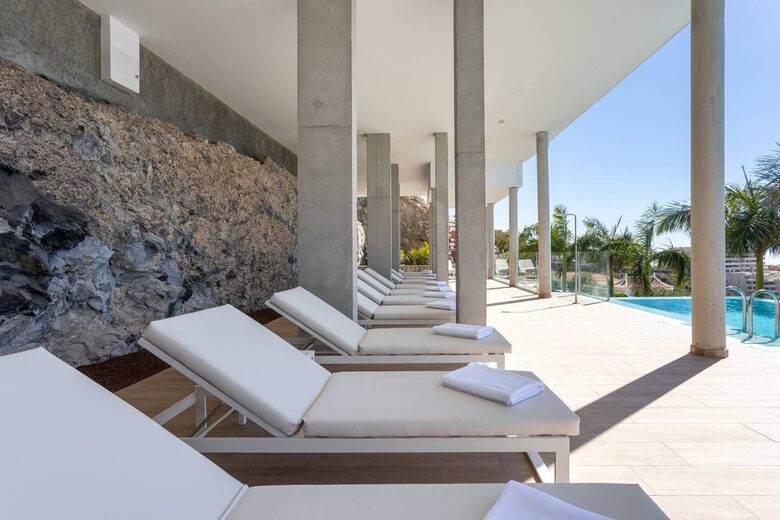 Elegant Two Bedroom Retreat with Sea Views in Los Gigantes - Santiago del Teide, Tenerife, Spain