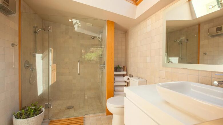 Queenstown Retreat with Lake Wakatipu & Mountain Views - Queenstown, New Zealand