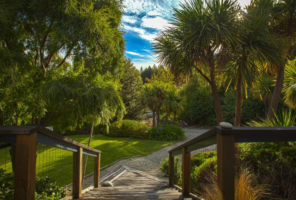 Queenstown Retreat with Lake Wakatipu & Mountain Views - Queenstown, New Zealand