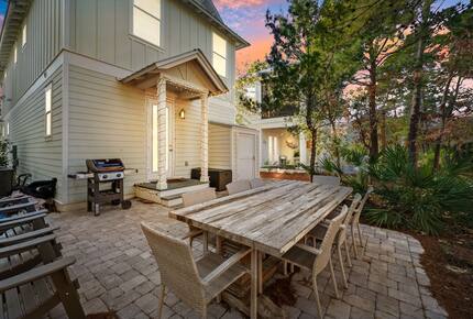Bright Beach Retreat on Florida's Emerald Coast - Santa Rosa Beach, Florida
