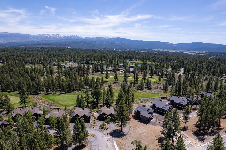 Sierra Pines Retreat | Spacious Mountain Getaway - Truckee, California