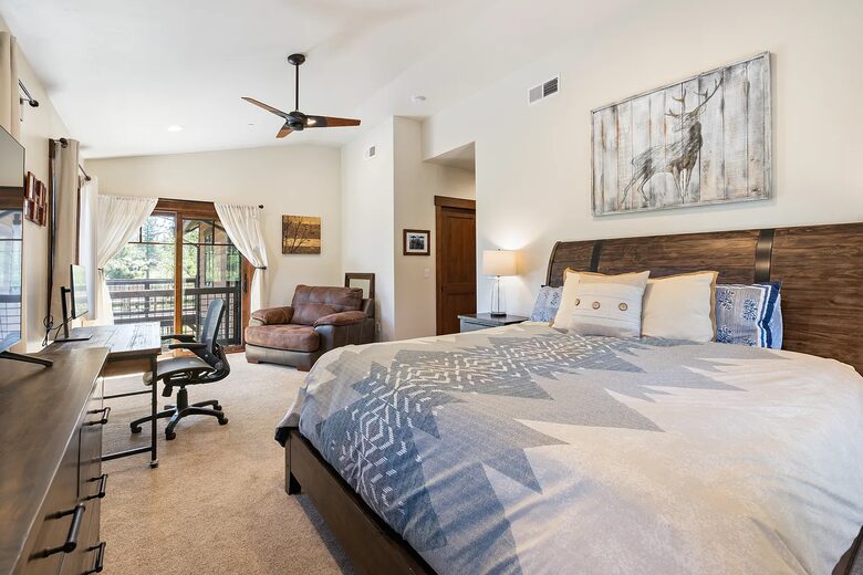 Sierra Pines Retreat | Spacious Mountain Getaway - Truckee, California