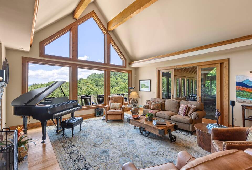 Whiteside Mountain Retreat with Sweeping Valley Views - Highlands, North Carolina
