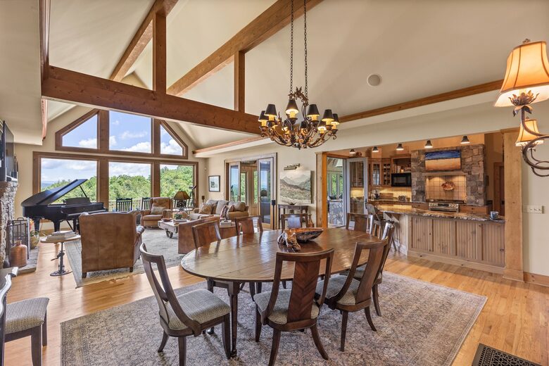 Whiteside Mountain Retreat with Sweeping Valley Views - Highlands, North Carolina