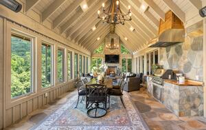 Whiteside Mountain Retreat with Sweeping Valley Views - Highlands, North Carolina