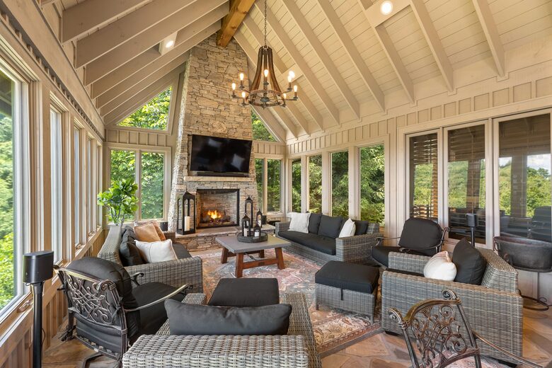 Whiteside Mountain Retreat with Sweeping Valley Views - Highlands, North Carolina