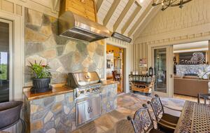 Whiteside Mountain Retreat with Sweeping Valley Views - Highlands, North Carolina