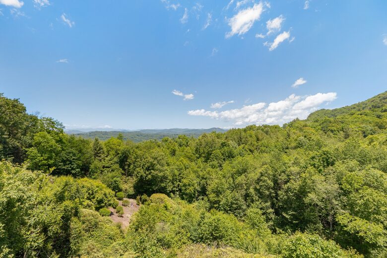 Whiteside Mountain Retreat with Sweeping Valley Views - Highlands, North Carolina