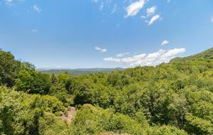 Whiteside Mountain Retreat with Sweeping Valley Views - Highlands, North Carolina