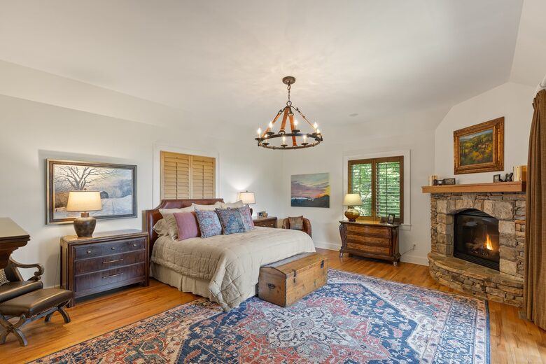 Whiteside Mountain Retreat with Sweeping Valley Views - Highlands, North Carolina