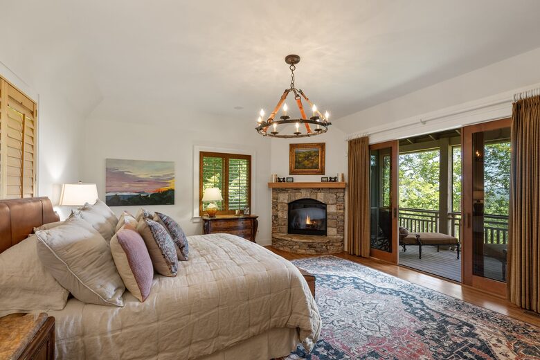 Whiteside Mountain Retreat with Sweeping Valley Views - Highlands, North Carolina