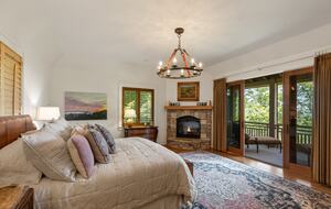 Whiteside Mountain Retreat with Sweeping Valley Views - Highlands, North Carolina