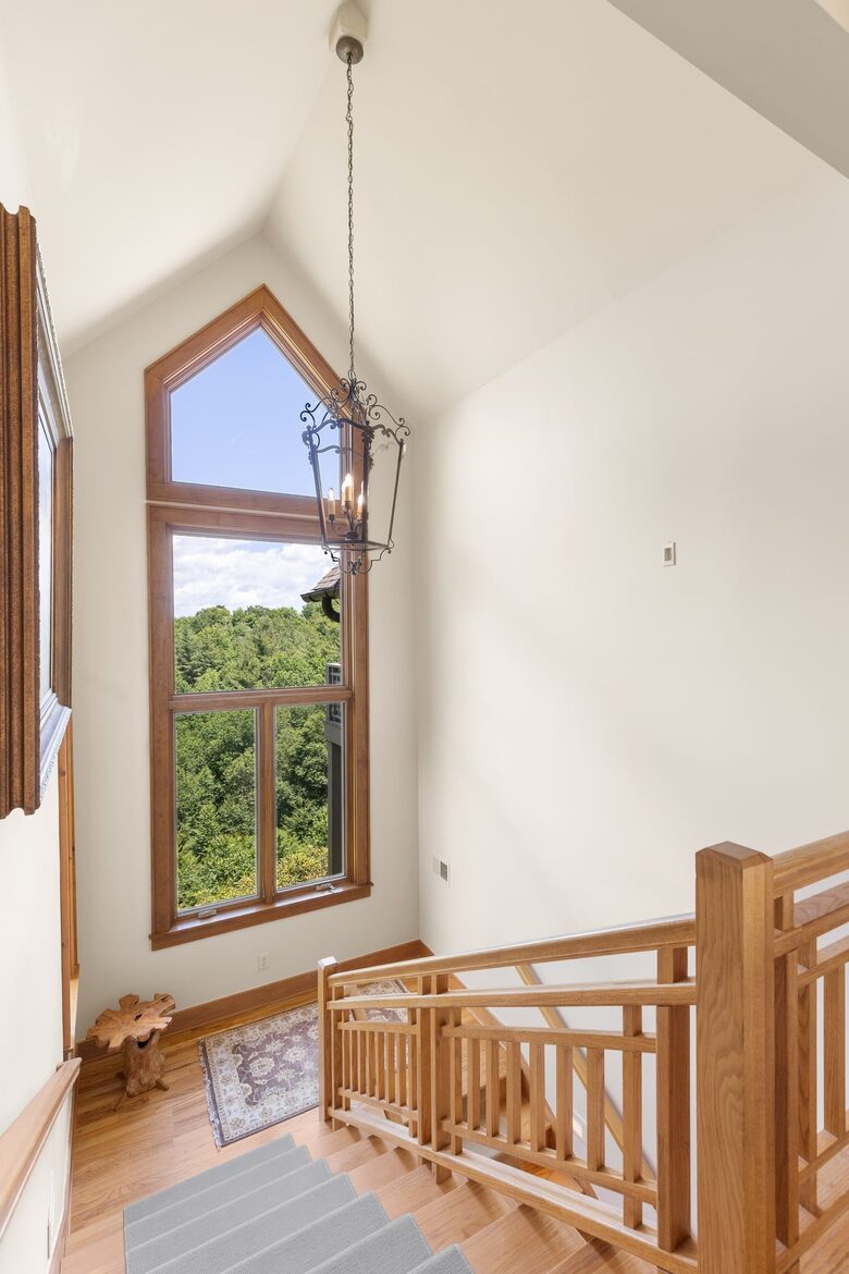 Whiteside Mountain Retreat with Sweeping Valley Views - Highlands, North Carolina