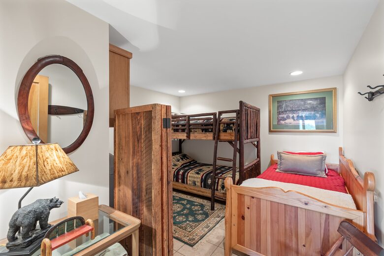 Whiteside Mountain Retreat with Sweeping Valley Views - Highlands, North Carolina