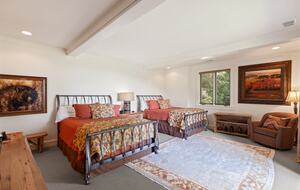Whiteside Mountain Retreat with Sweeping Valley Views - Highlands, North Carolina