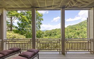 Whiteside Mountain Retreat with Sweeping Valley Views - Highlands, North Carolina