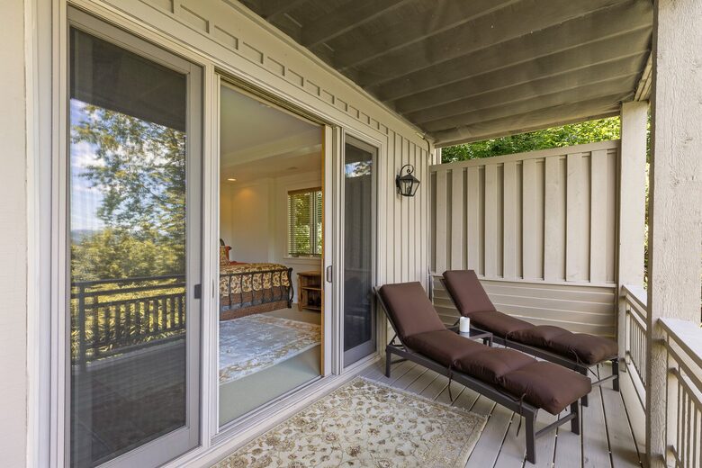 Whiteside Mountain Retreat with Sweeping Valley Views - Highlands, North Carolina