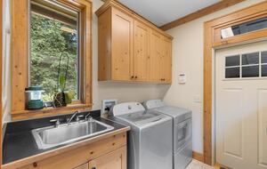 Whiteside Mountain Retreat with Sweeping Valley Views - Highlands, North Carolina