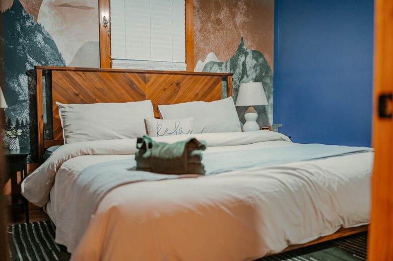 Ellijay Mountain Retreat with Flat Riverfront Backyard - Ellijay, Georgia
