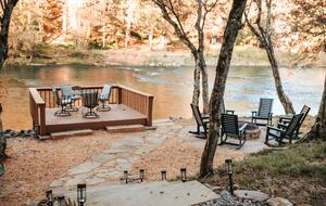 Ellijay Mountain Retreat with Flat Riverfront Backyard - Ellijay, Georgia