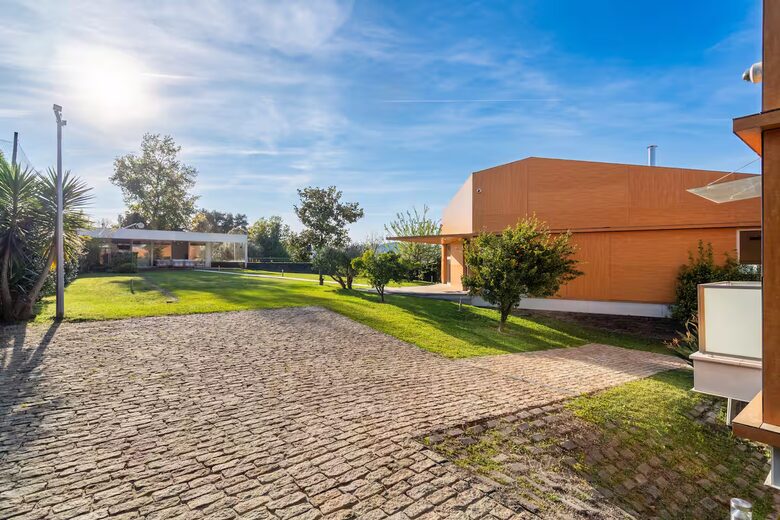 Contemporary Hillside Residence with Indoor Pool - Braga, Portugal