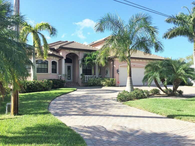Yacht Club Gem - Cape Coral, Florida