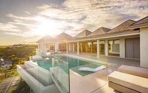 Villa Moonridge | Above Nonsuch Bay