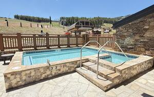 Apartamento en Peak 8 con acceso directo a las pistas y salida en telecabina, con servicios del complejo turístico - Breckenridge, Colorado
