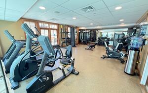 Apartamento en Peak 8 con acceso directo a las pistas y salida en telecabina, con servicios del complejo turístico - Breckenridge, Colorado