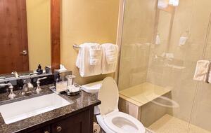 Apartamento en Peak 8 con acceso directo a las pistas y salida en telecabina, con servicios del complejo turístico - Breckenridge, Colorado