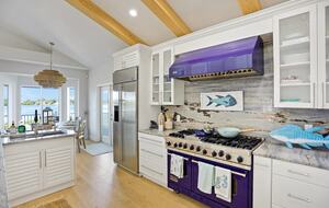 Driftwood Dreams Waterfront Retreat with Pool and Game Room - Palm Harbor, Florida