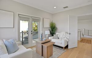 Driftwood Dreams Waterfront Retreat with Pool and Game Room - Palm Harbor, Florida