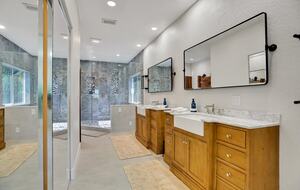 Driftwood Dreams Waterfront Retreat with Pool and Game Room - Palm Harbor, Florida