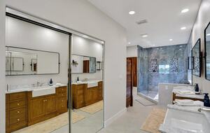Driftwood Dreams Waterfront Retreat with Pool and Game Room - Palm Harbor, Florida
