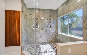Driftwood Dreams Waterfront Retreat with Pool and Game Room - Palm Harbor, Florida