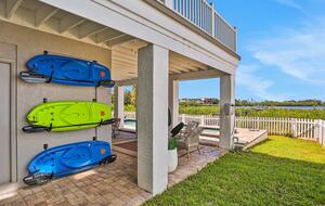 Driftwood Dreams Waterfront Retreat with Pool and Game Room - Palm Harbor, Florida