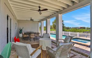Driftwood Dreams Waterfront Retreat with Pool and Game Room - Palm Harbor, Florida