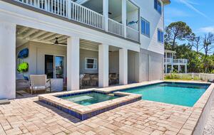 Driftwood Dreams Waterfront Retreat with Pool and Game Room - Palm Harbor, Florida