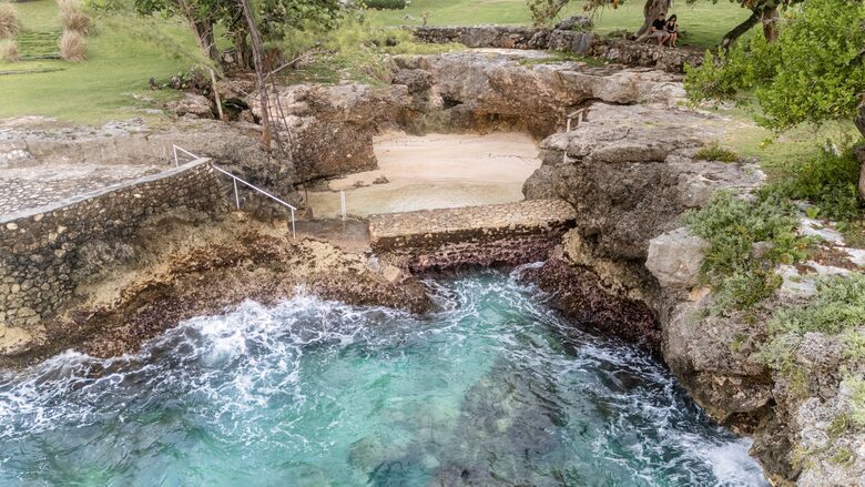 Luxurious Ocean Front Villa - Brown Shuggah (Ocho Rios) - Llandovery Estate, Jamaica