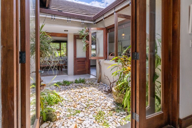 Luxurious Ocean Front Villa - Brown Shuggah (Ocho Rios) - Llandovery Estate, Jamaica