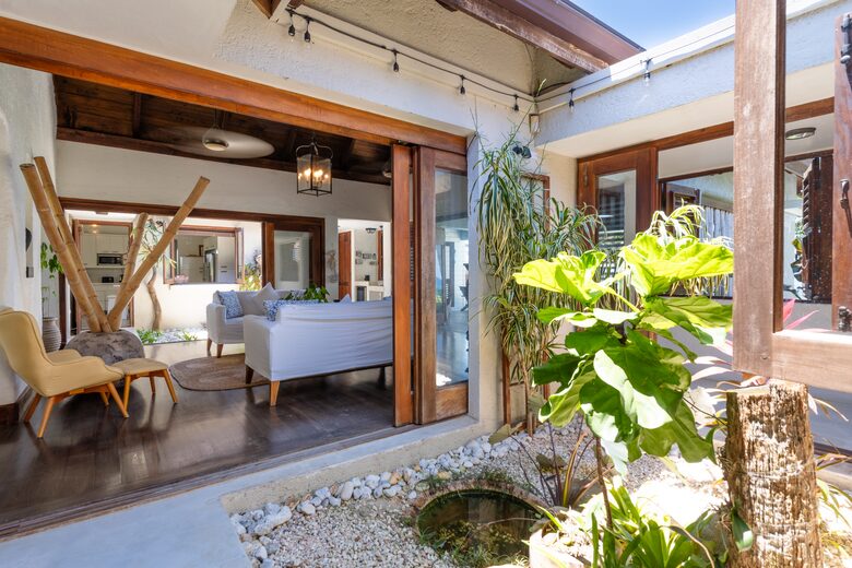 Luxurious Ocean Front Villa - Brown Shuggah (Ocho Rios) - Llandovery Estate, Jamaica