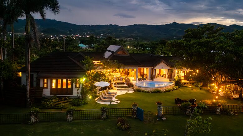 Luxurious Ocean Front Villa - Brown Shuggah (Ocho Rios) - Llandovery Estate, Jamaica